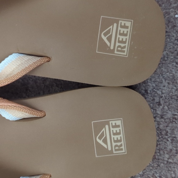 Reef Cora Women's Natural Color Flip Flop Sandals - Picture 2 of 5